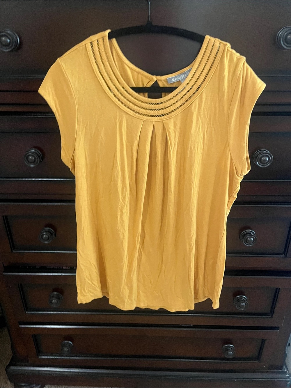 Daniel Rainn Top // L